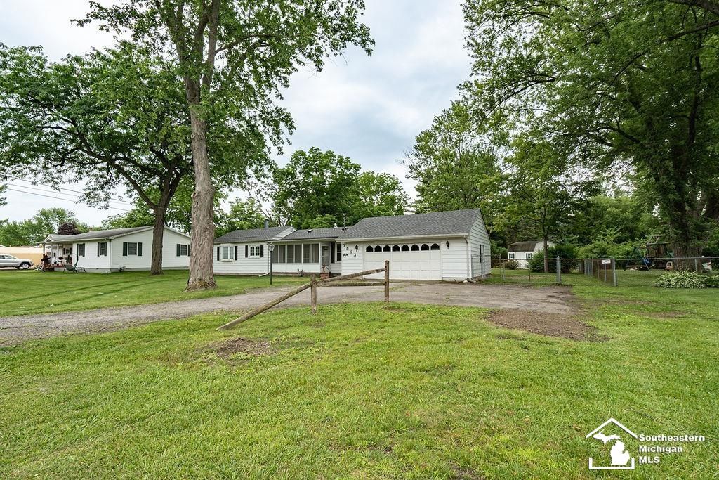 3563 1st Street, La Salle, MI 48145