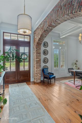 211 Hollybrook Drive, Shreveport, LA 71106