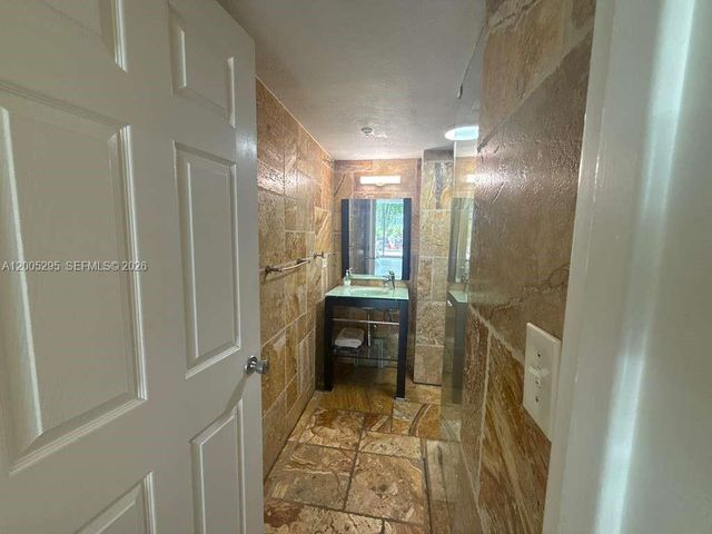 1500 Bay Rd 116S, Miami Beach, FL 33139