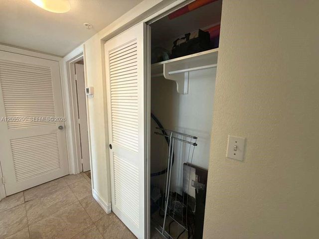 1500 Bay Rd 116S, Miami Beach, FL 33139