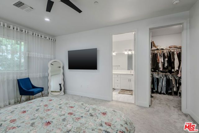 16855 Balboa Lane, Van Nuys (los Angeles), CA 91406