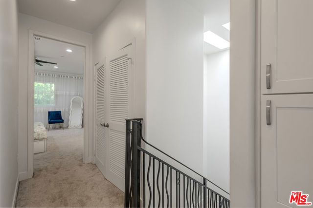 16855 Balboa Lane, Van Nuys (los Angeles), CA 91406