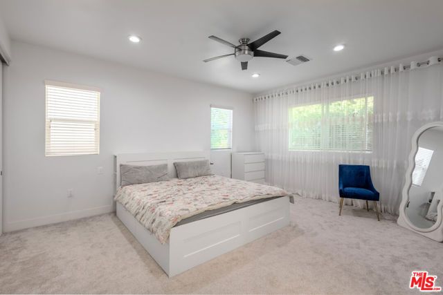 16855 Balboa Lane, Van Nuys (los Angeles), CA 91406