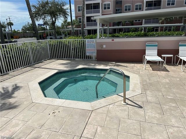 15901 Royal Pointe LN # 104, Fort Myers, FL 33908