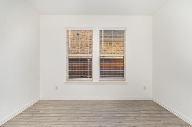 428 Halwin Drive, Fort Worth, TX 76131