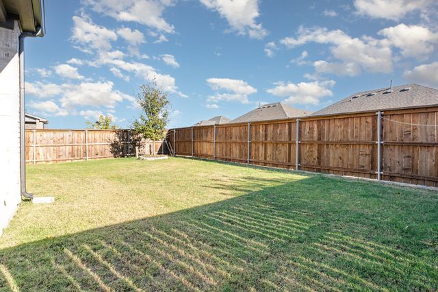 428 Halwin Drive, Fort Worth, TX 76131