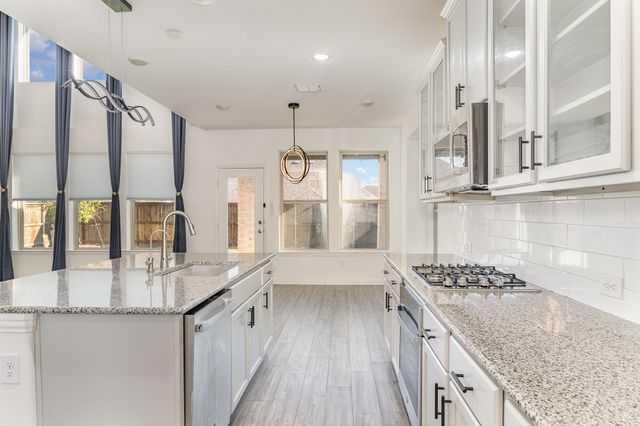 428 Halwin Drive, Fort Worth, TX 76131