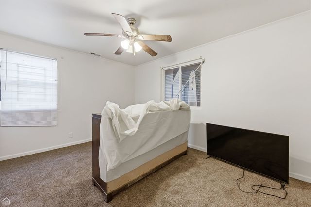 10066 S Van Vlissingen Road, Chicago, IL 60617