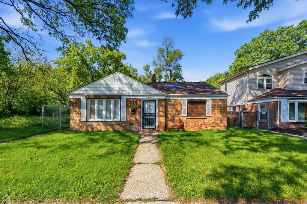 10066 S Van Vlissingen Road, Chicago, IL 60617