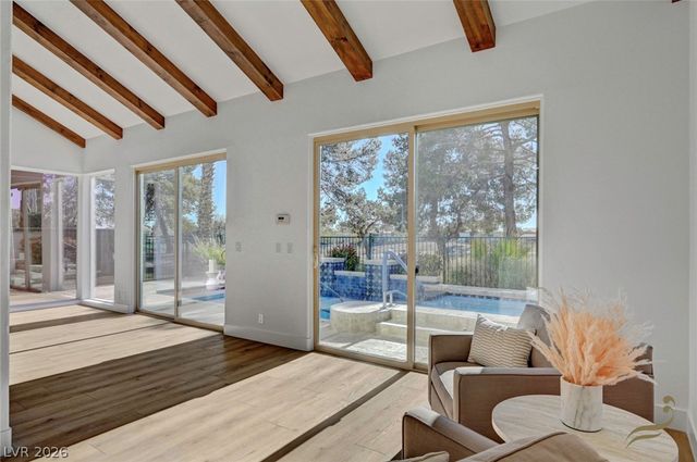 8941 Diamond Falls Drive, Las Vegas, NV 89117