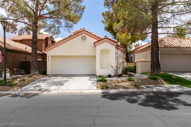 8941 Diamond Falls Drive, Las Vegas, NV 89117