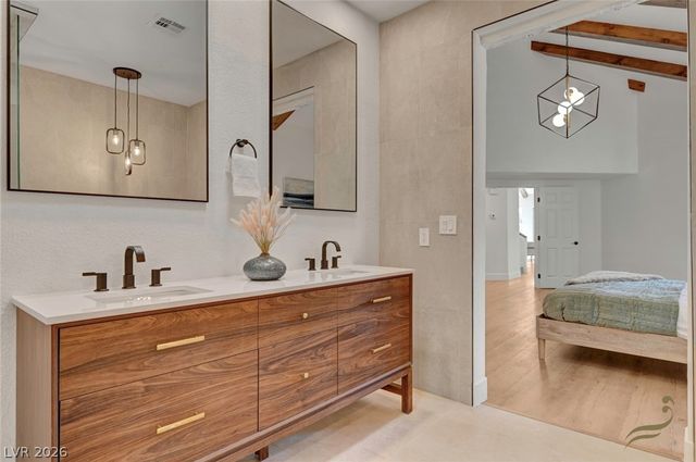 8941 Diamond Falls Drive, Las Vegas, NV 89117