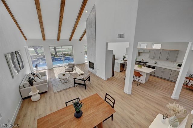 8941 Diamond Falls Drive, Las Vegas, NV 89117