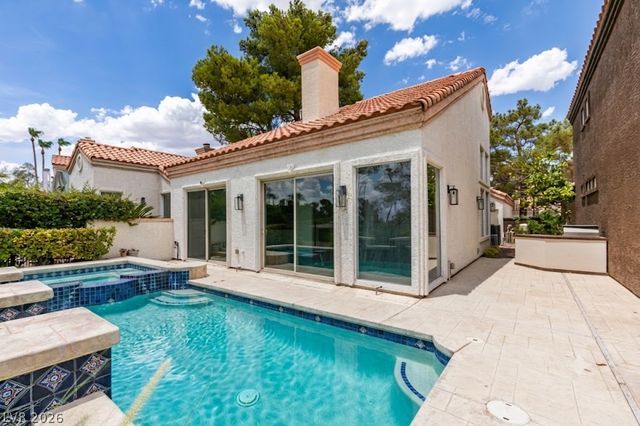 8941 Diamond Falls Drive, Las Vegas, NV 89117