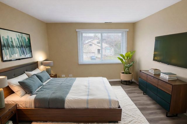 1462 Stonebridge Circle F10, Wheaton, IL 60189