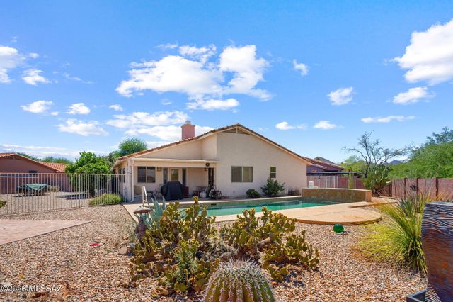 2504 W Southern Star Drive, Tucson, AZ 85713