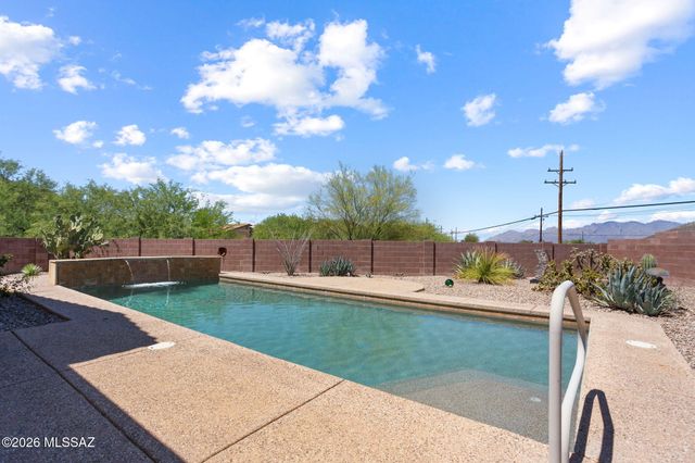 2504 W Southern Star Drive, Tucson, AZ 85713