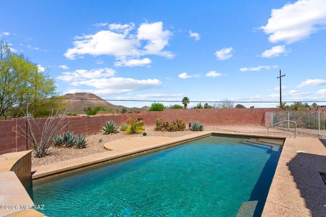 2504 W Southern Star Drive, Tucson, AZ 85713