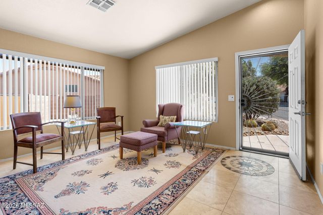 2504 W Southern Star Drive, Tucson, AZ 85713