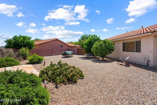 2504 W Southern Star Drive, Tucson, AZ 85713