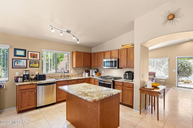 2504 W Southern Star Drive, Tucson, AZ 85713