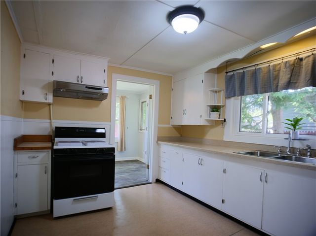 64 Chapin Street, Canandaigua City, NY 14424