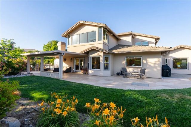 2035 Calle Pattito, Templeton, CA 93465