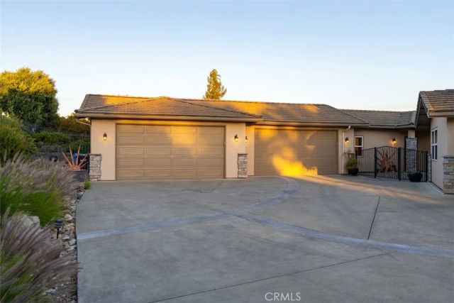 2035 Calle Pattito, Templeton, CA 93465