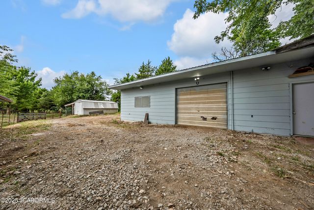 32730 HENLEY LAKE DRIVE, California, MO 65018