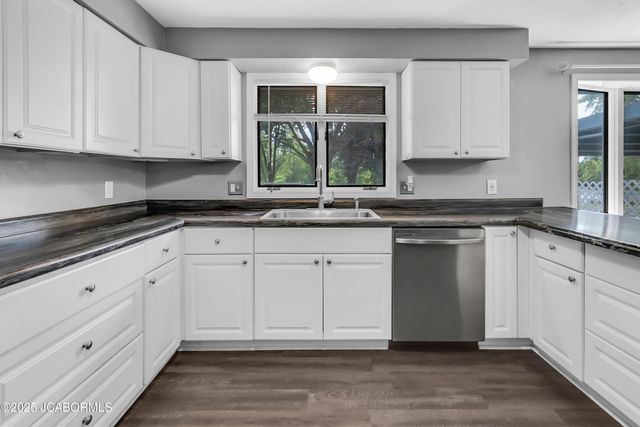 32730 HENLEY LAKE DRIVE, California, MO 65018