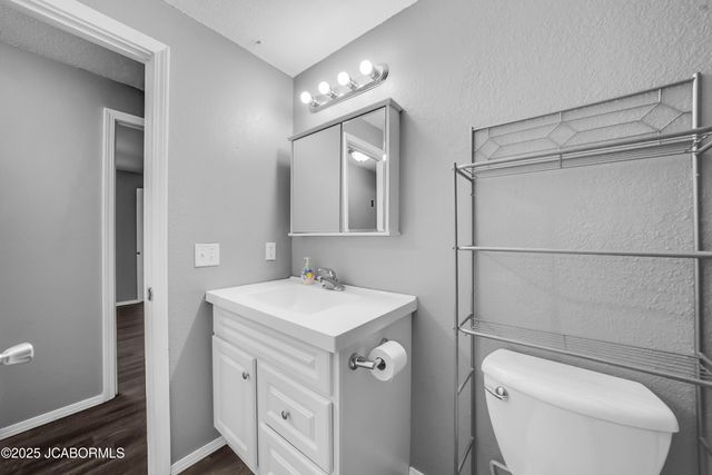 32730 HENLEY LAKE DRIVE, California, MO 65018