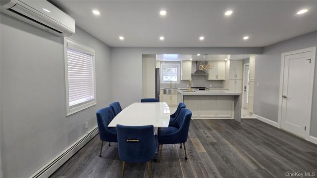 80-06 209th Street, Hollis Hills, NY 11427