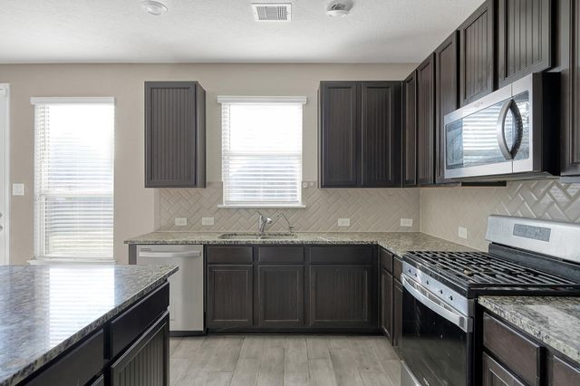 1951 Parnevik Place, Conroe, TX 77304