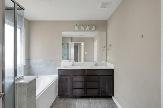 1951 Parnevik Place, Conroe, TX 77304