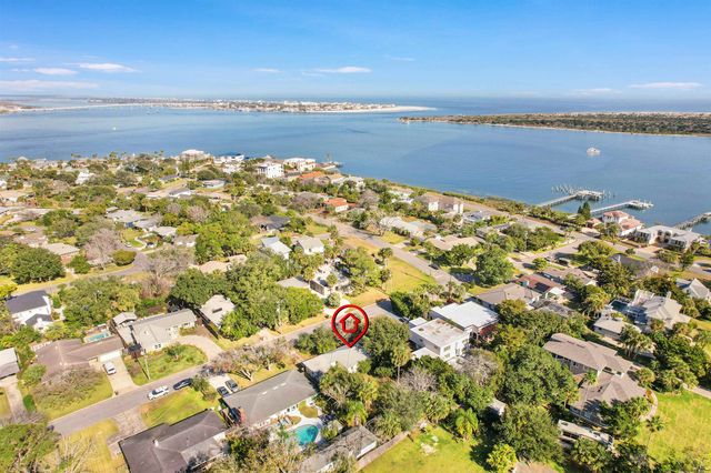 323 Arpieka Ave, St Augustine, FL 32080