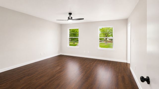 1305 Wisteria Way, Mesquite, TX 75149