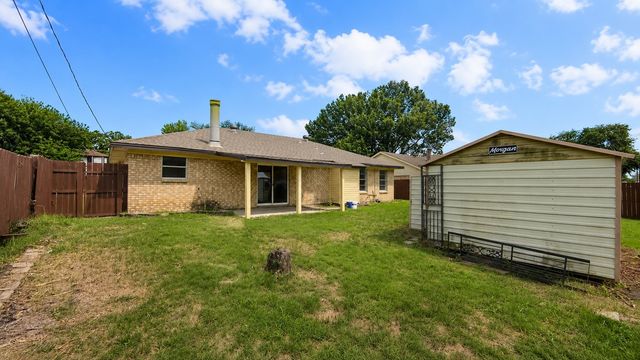 1305 Wisteria Way, Mesquite, TX 75149