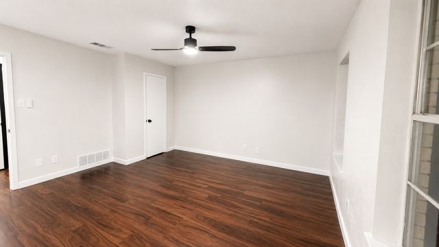 1305 Wisteria Way, Mesquite, TX 75149