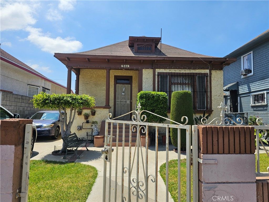944 E 22nd, Los Angeles, CA 90011 — photo 2