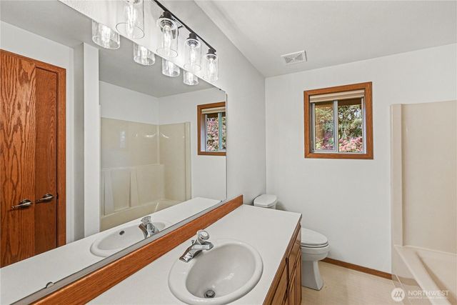 2618 96th Avenue Ct E, Edgewood, WA 98371