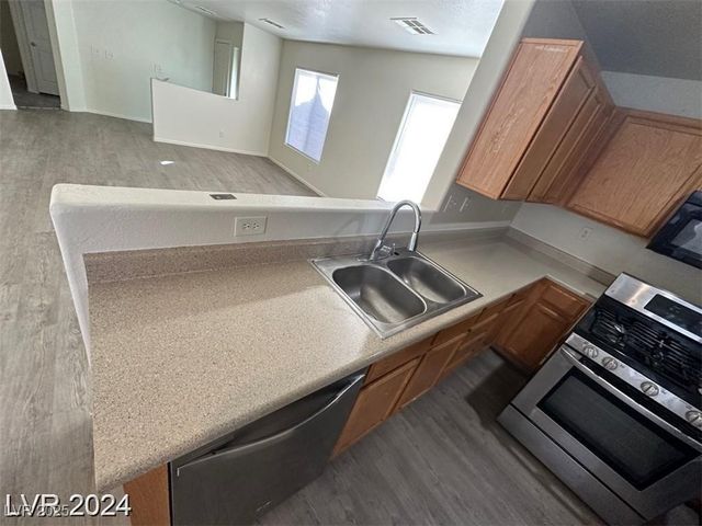 2711 Morning Break Court, Las Vegas, NV 89142