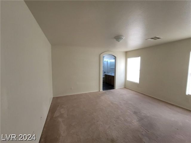 2711 Morning Break Court, Las Vegas, NV 89142