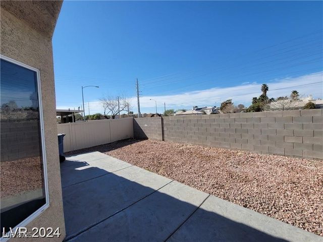 2711 Morning Break Court, Las Vegas, NV 89142