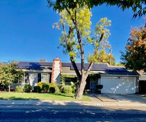 2154 N Yosemite St, Stockton, CA 95204