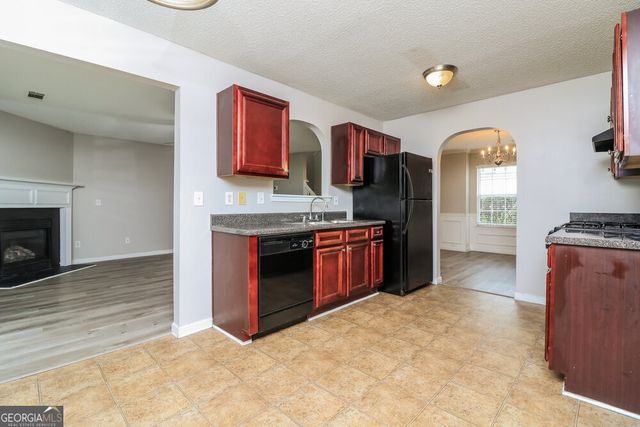 7263 Hampton Chase Drive, Douglasville, GA 30134