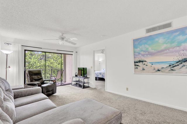 115 Bamboo Road 205, Palm Beach Shores, FL 33404