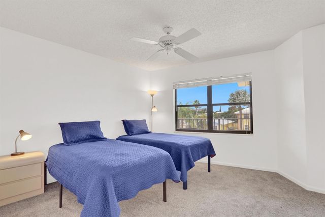 115 Bamboo Road 205, Palm Beach Shores, FL 33404