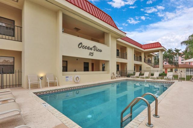 115 Bamboo Road 205, Palm Beach Shores, FL 33404