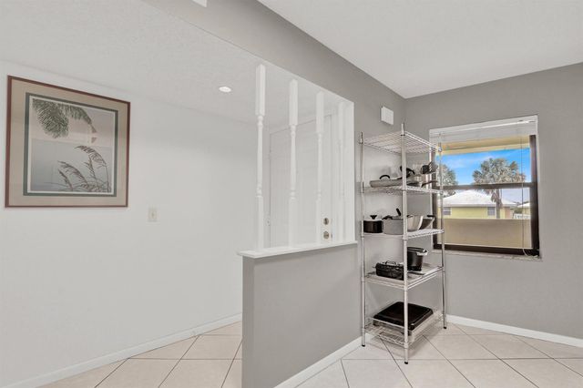 115 Bamboo Road 205, Palm Beach Shores, FL 33404