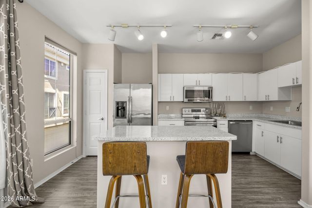 2450 W GLENROSA Avenue 9, Phoenix, AZ 85015